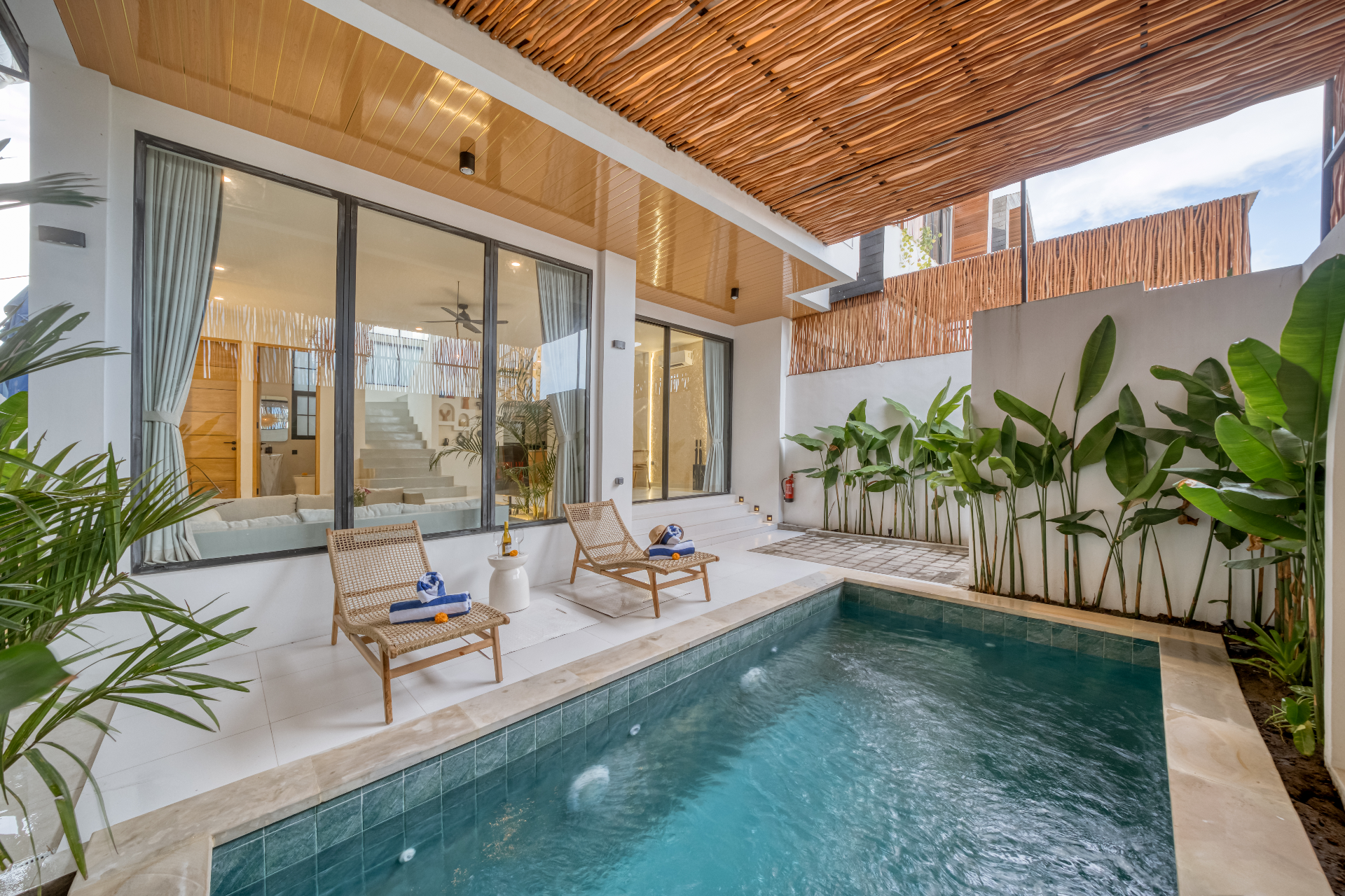 Chic 2bd Canggu Villa w/ Pool - Construction near!, 2-bed villa for rent in Canggu – photo 2 of 14