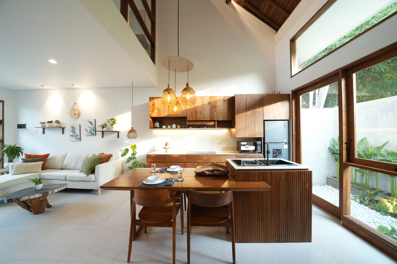 Chindaga Loft Villa Bali (unit 4), 1-bed villa for rent in Canggu – photo 9 of 10