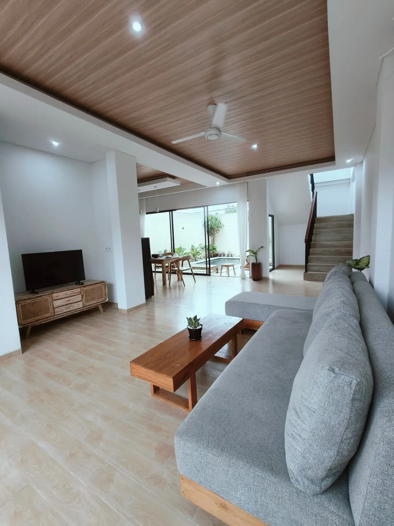 Stylish Two Bedroom Villa in Canggu, 2-bed villa for rent in Canggu – photo 14 of 15