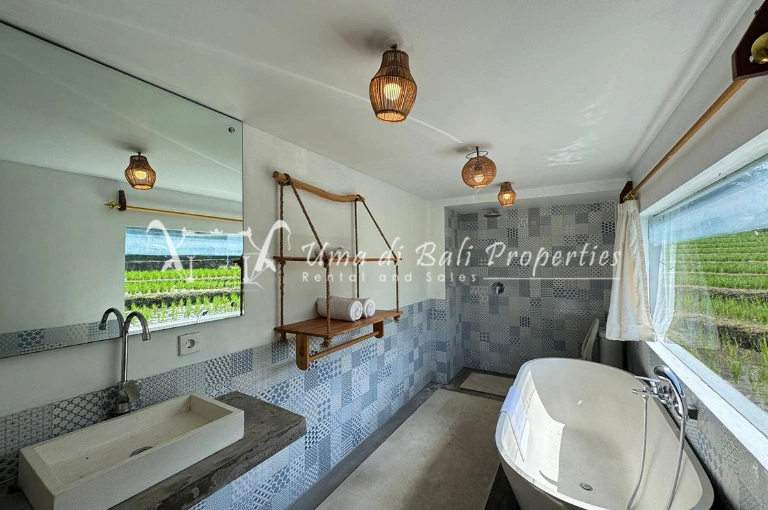 2BR Villa for Rent at Pererenan, Bali, 2-bed villa for rent in Pererenan – photo 10 of 12