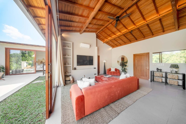Akami 4BR Private Pool Villa in Pererenan, 4-bed villa for rent in Pererenan – photo 10 of 15