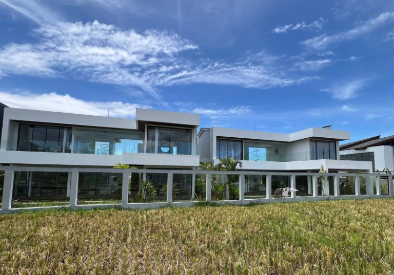 Villa Belkin Ubud - Brand New Luxury Modern 3-Bedroom Villa with Rice Field View, 3-bed villa for rent in Ubud – photo 3 of 15