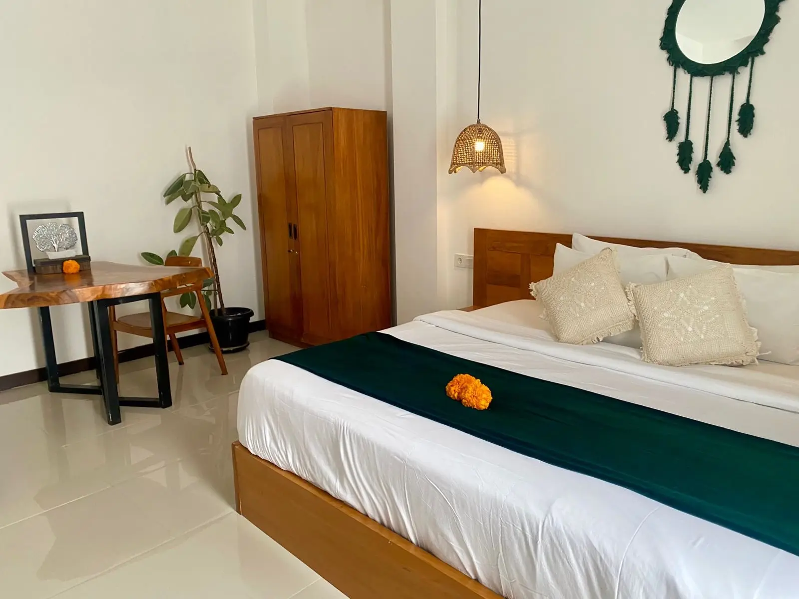 NEWLY RENOVATED - 2 Bedroom Modern Pool Villa in CANGGU, 2-bed villa for rent in Canggu – photo 6 of 15