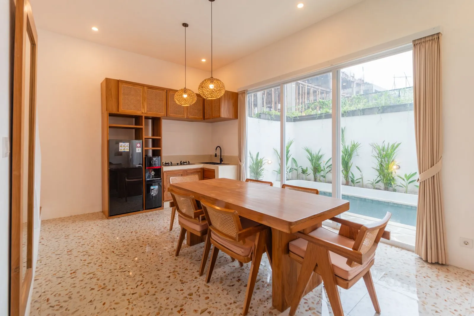2BR Villa for Rent at Batubolong, 2-bed villa for rent in Canggu – photo 3 of 13