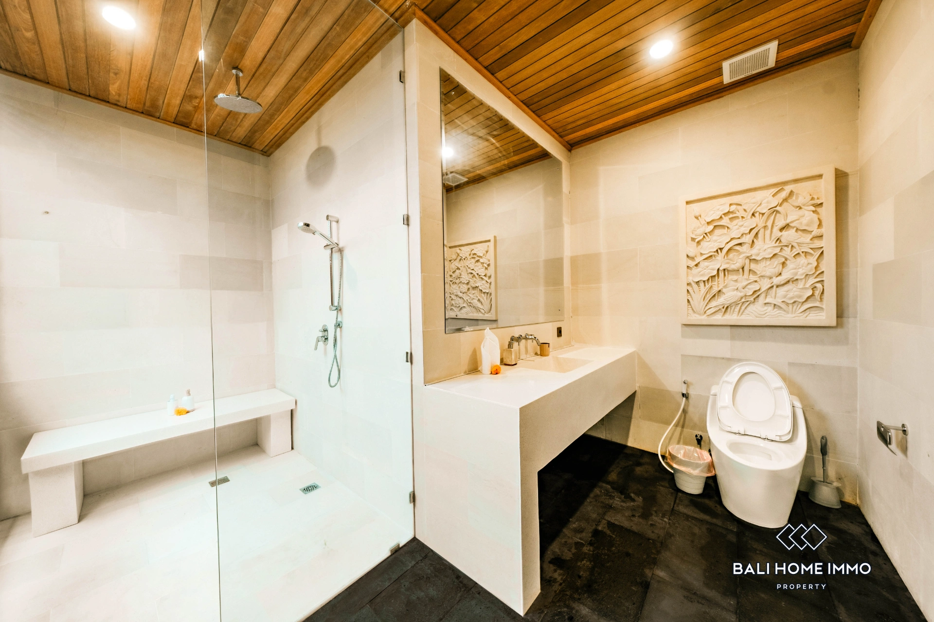 Charming Contemporary 3-bedrooms Villa for Rent & Sale in Pandawa, 3-bed villa for rent in Uluwatu – photo 6 of 8