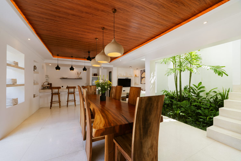 Luxury 4-Bedroom Private Pool Villa in Ubud, 4-bed villa for rent in Ubud – photo 11 of 15