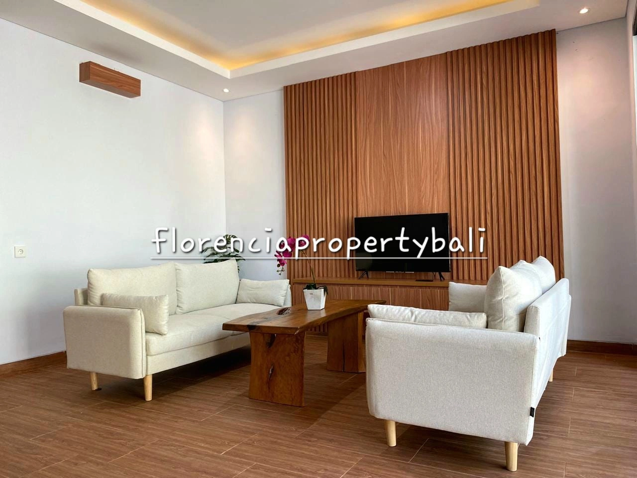 Ubud Villa | Modern Tropical 2 Bedrooms for Monthly Yearly Rental, 2-bed villa for rent in Ubud – photo 12 of 15