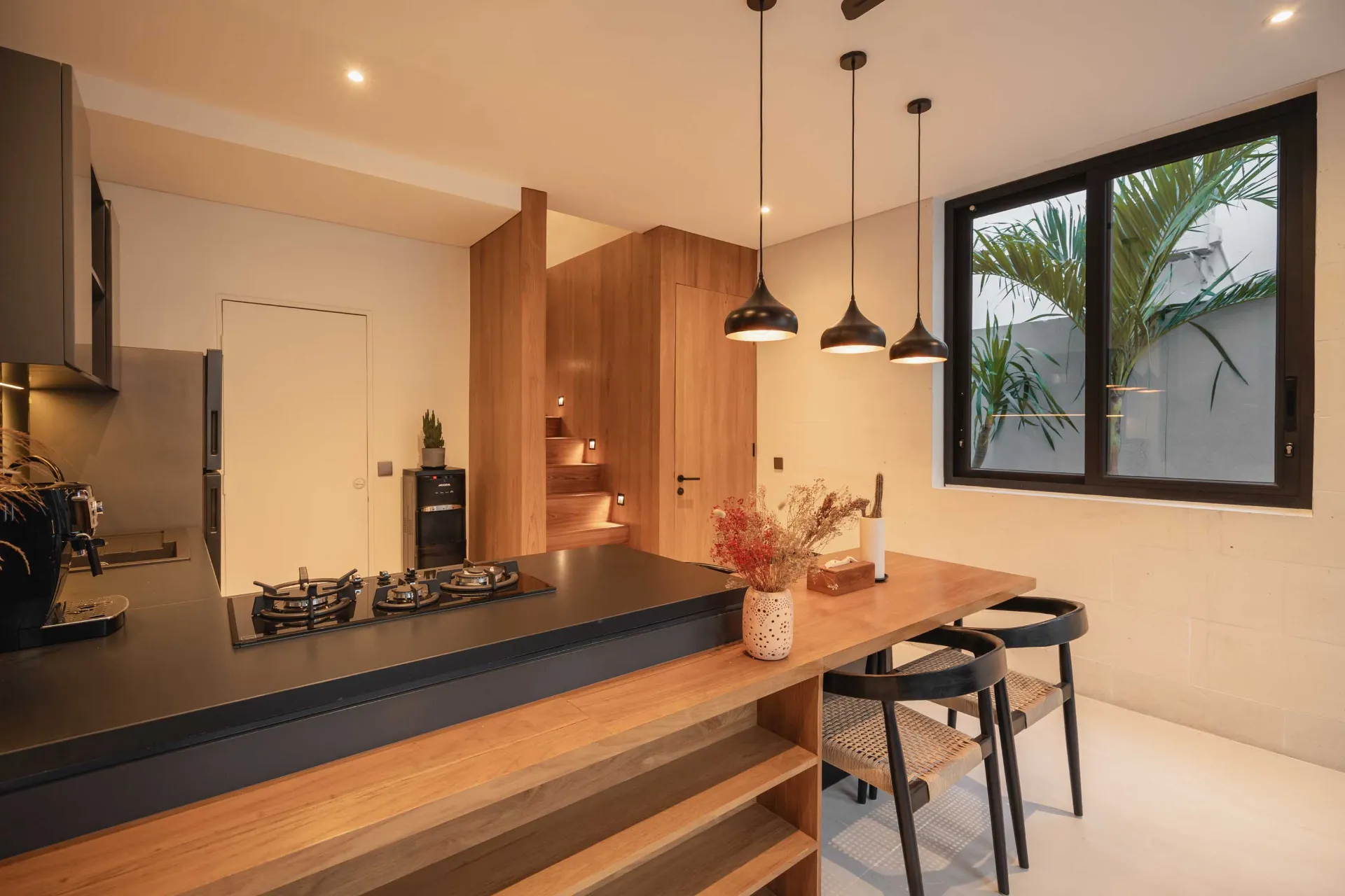 Makia Loft - NEW! Chic 1BD Loft, in the Heart of Canggu, 1-bed villa for rent in Canggu – photo 5 of 15