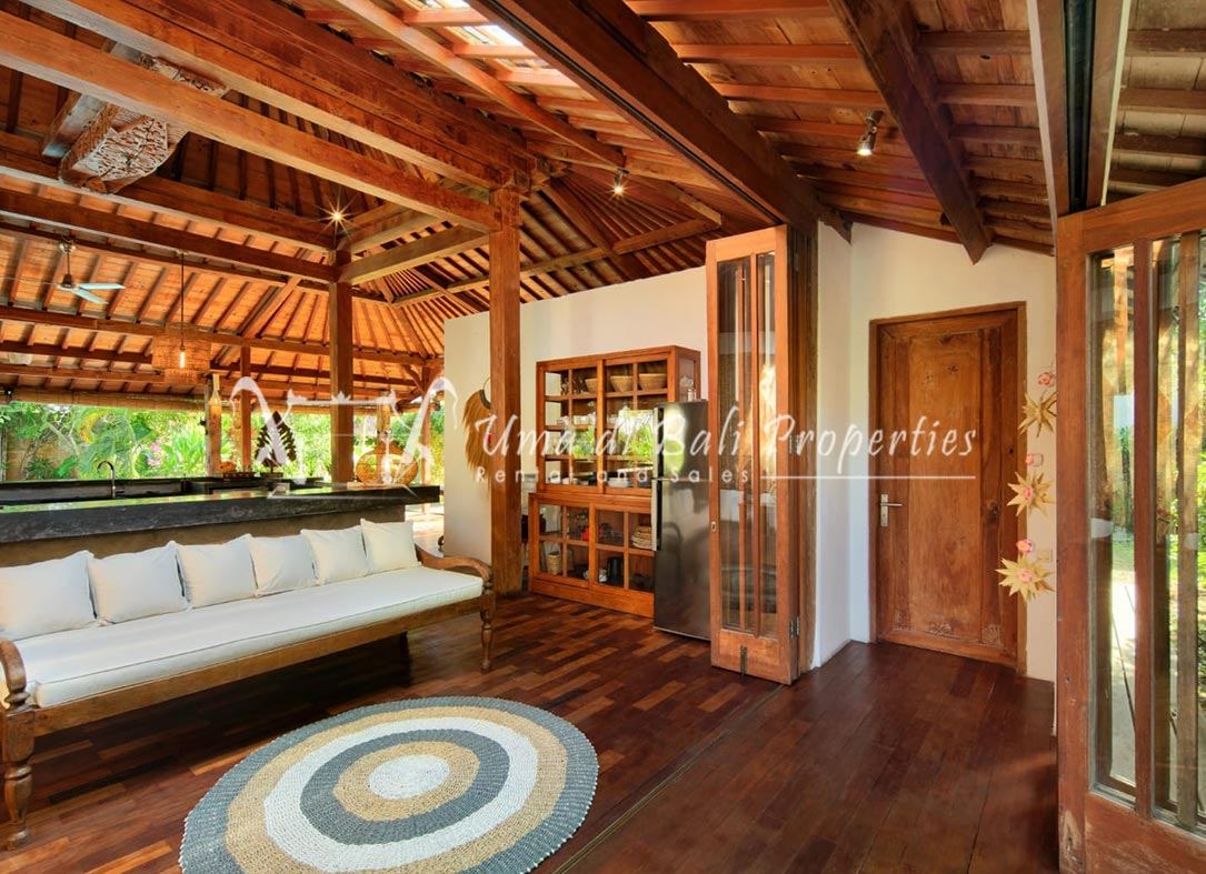 4BR Villa Joglo for Rent at Umalas, 4-bed villa for rent in Canggu – photo 2 of 15
