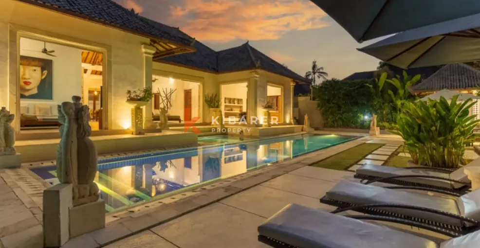 Tropical Hideaway - Expansive 5BR Villa in Seminyak's Golden Triangle, 5-bed villa for rent in Seminyak – photo 6 of 14