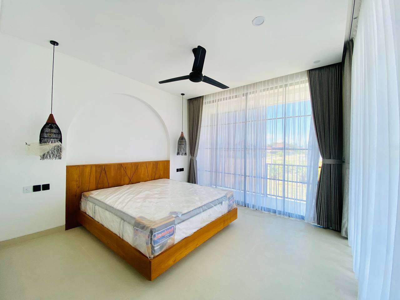 Modern 2 Bedrooms Villa Close to Lima Beach, 2-bed villa for rent in Pererenan – photo 13 of 15