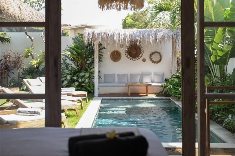 *3BRVilla Fleur de Vie – Tranquility & Style Kerobokan near Bali Kiddy School*, 3-bed villa for rent in Seminyak – photo 2 of 13