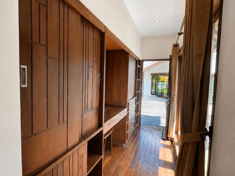 Beautiful 4-Bedroom Villa Sanctuary — Perfect for Family Living in North Canggu, 4-bed villa for rent in Canggu – photo 9 of 15