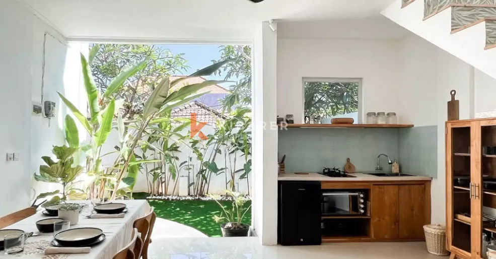 Over Lease Minimalist Two-Bedrooms Villa with Generous Garden, 2-bed villa for rent in Seminyak – photo 2 of 9
