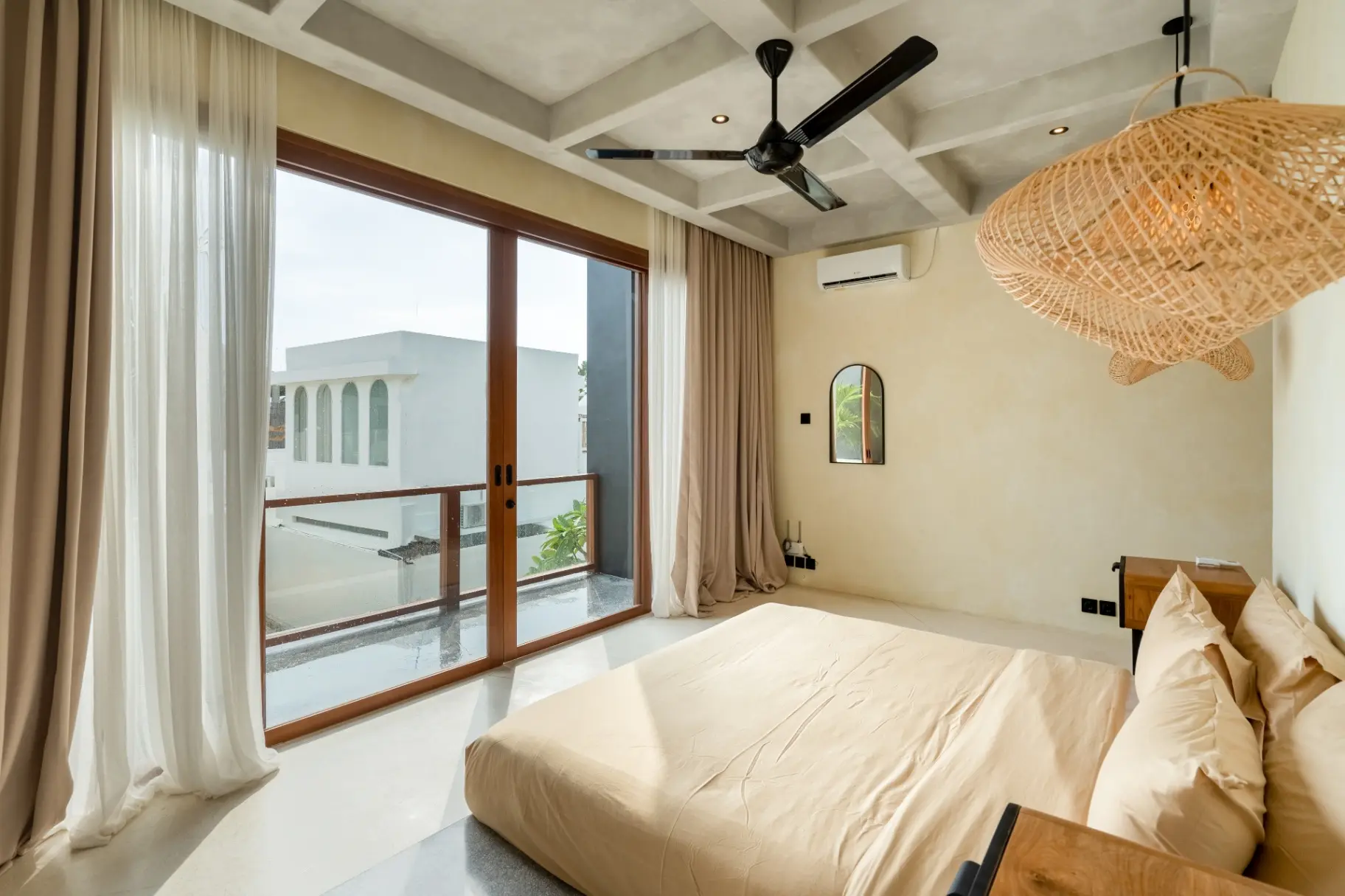 Liminal 2 - 1 Bedroom Villa with Pool in Batu Bolong, 1-bed villa for rent in Canggu – photo 6 of 12