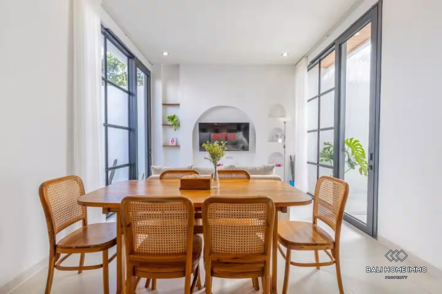 Cozy 3 Bedrooms Villa for Yearly & Monthly Rental in Bali - Ungasan, 3-bed villa for rent in Uluwatu – photo 5 of 15
