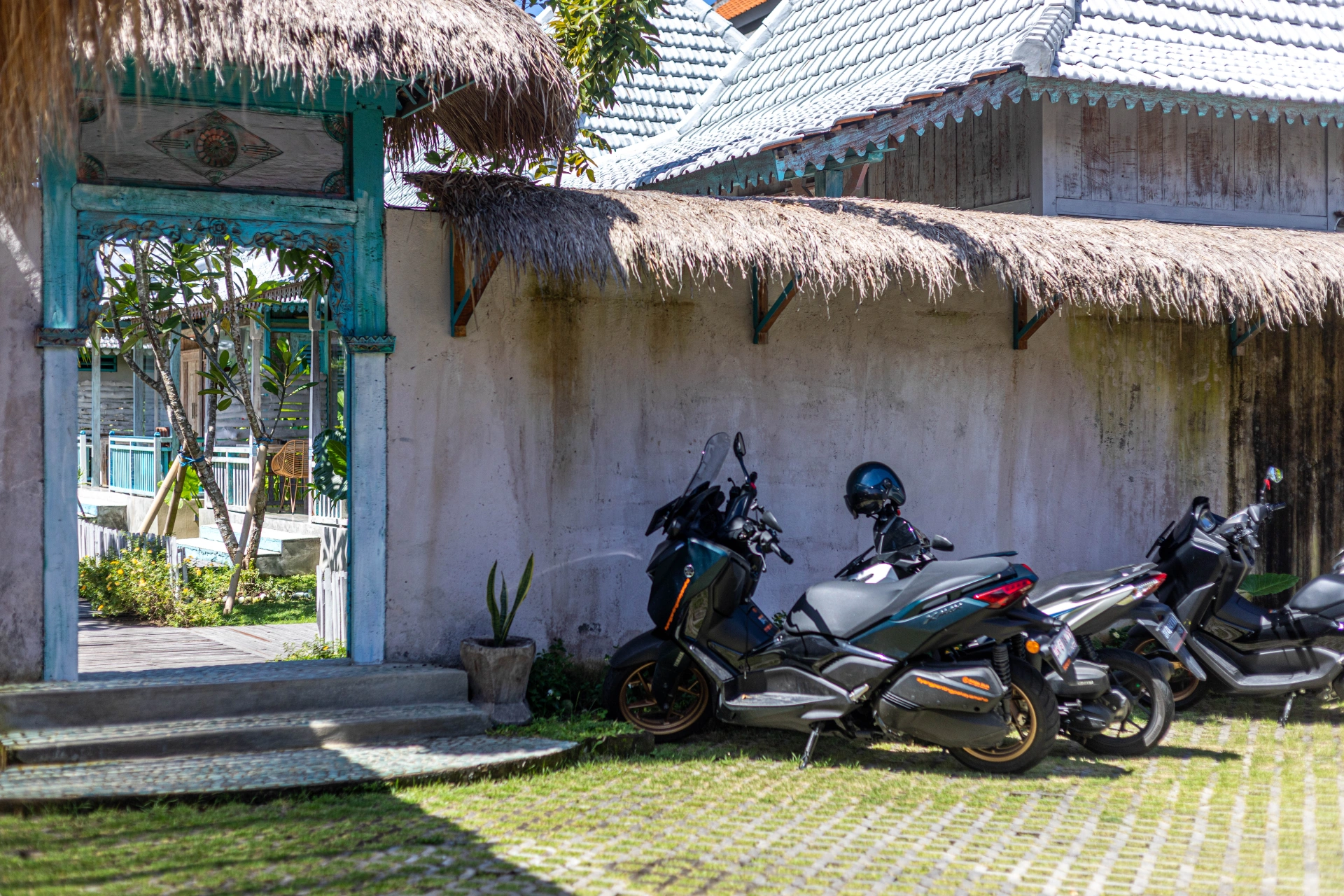 Spacious 2BR Garden Villa w/ Jacuzzi, Balcony & Pool, 2-bed villa for rent in Canggu – photo 9 of 15