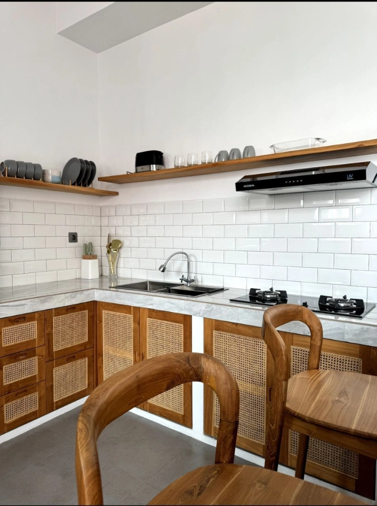 Cozy 2-Bedroom Villa for Rent in seseh, Canggu available 2 min gym omni, 2-bed villa for rent in Seseh – photo 11 of 12