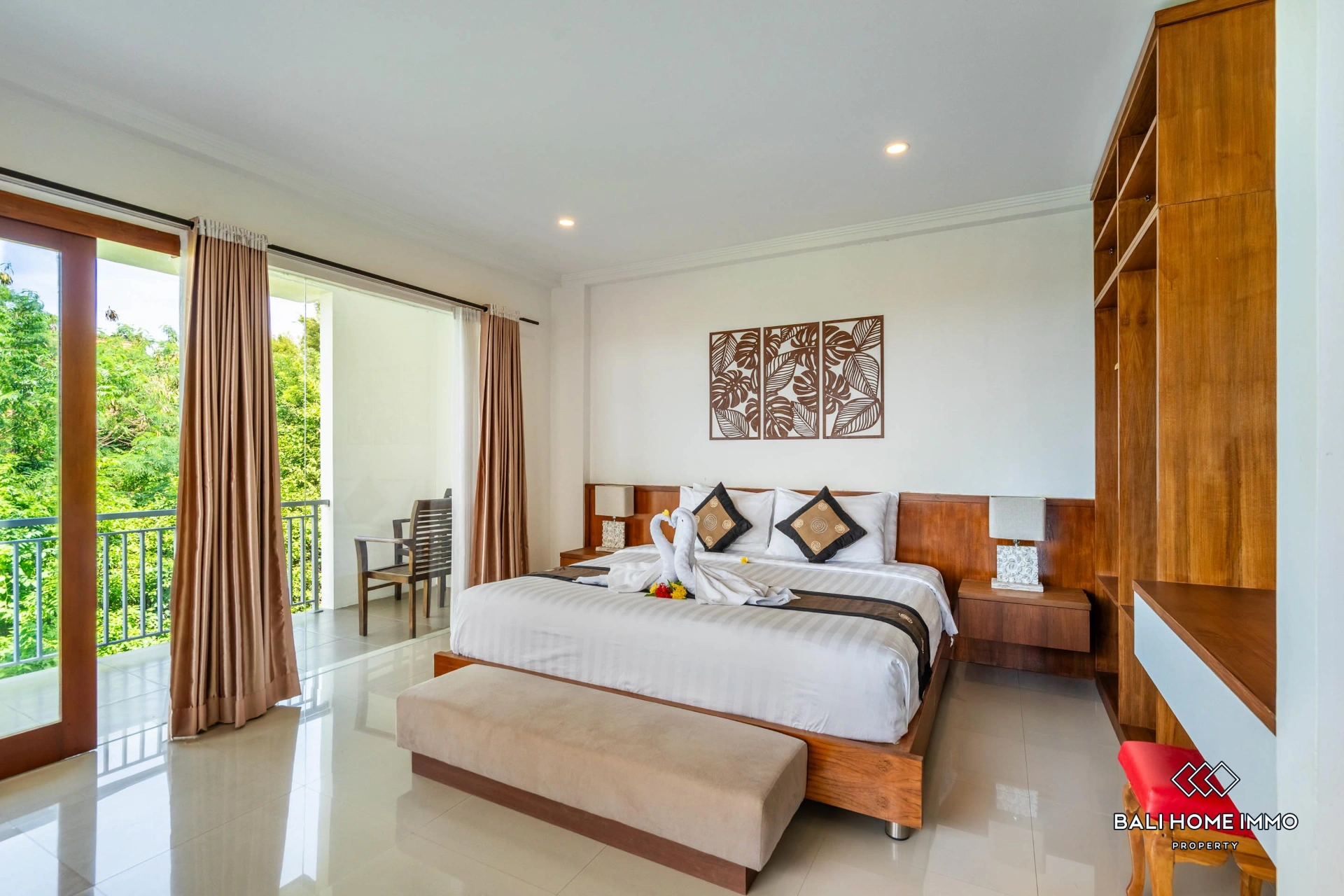 Newly Renovated Ocean View 4 Bedrooms Villa for Rent & Sale in Ungasan, 4-bed villa for rent in Uluwatu – photo 12 of 15