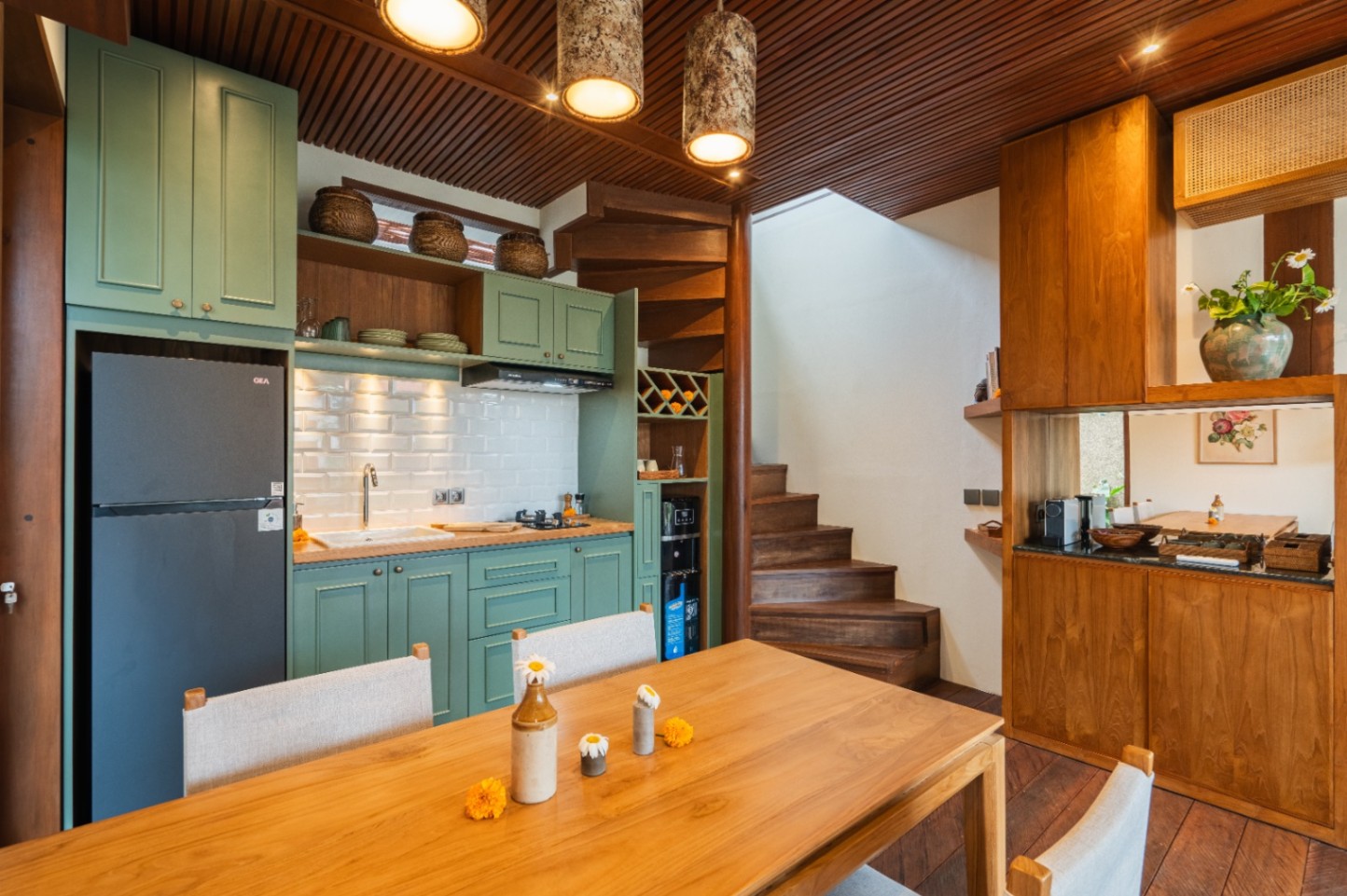 Brand New 2BR Wooden Villa at Tumbak Bayuh, 2-bed villa for rent in Canggu – photo 2 of 12