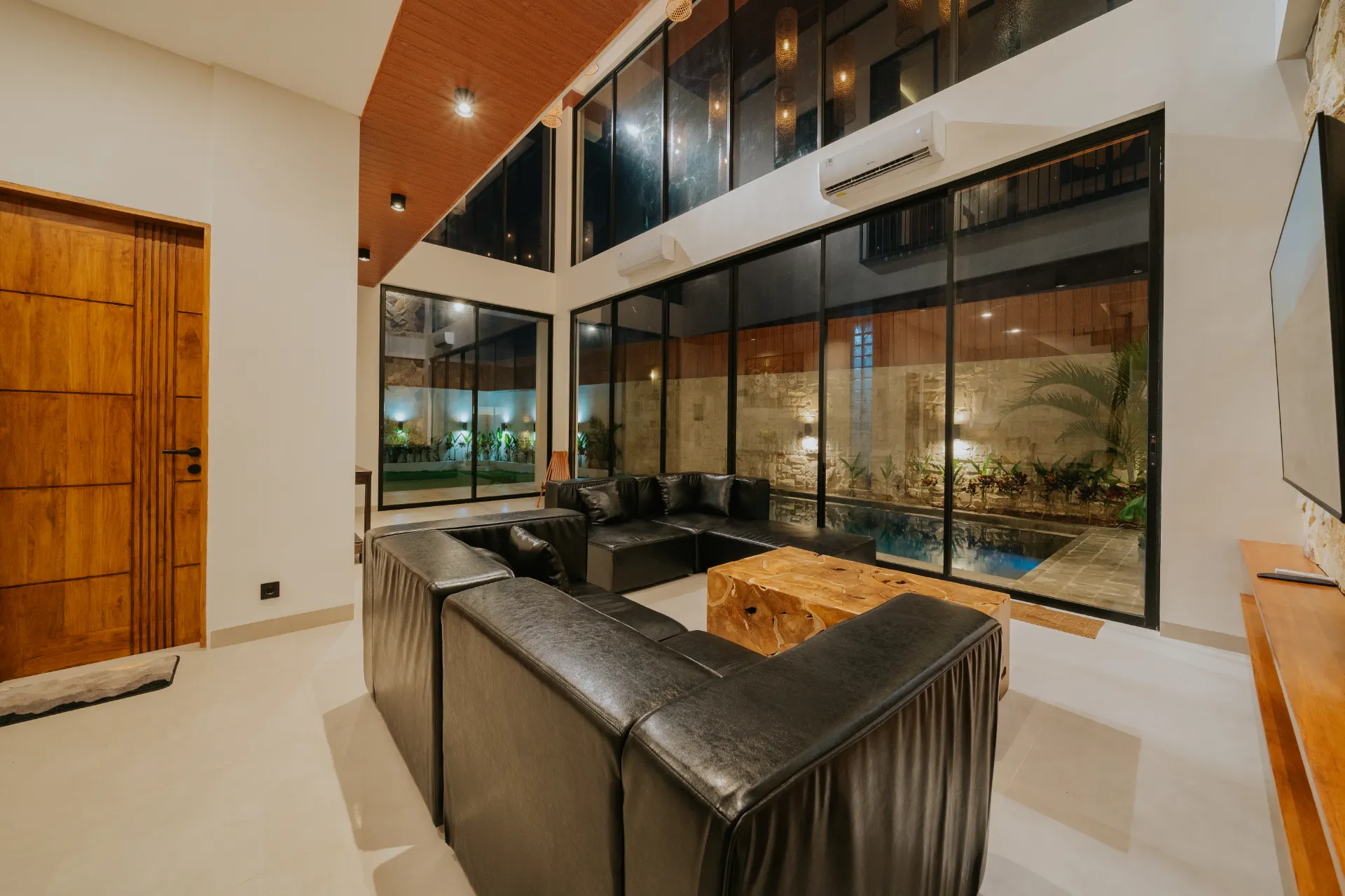 New 3 BR villa with pool near Pandawa beach, 3-bed villa for rent in Nusa Dua – photo 7 of 15