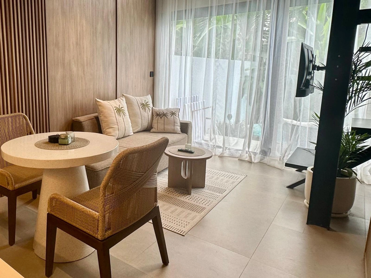 Palm Suite By Local Property Team, 1-bed villa for rent in Canggu – photo 10 of 15
