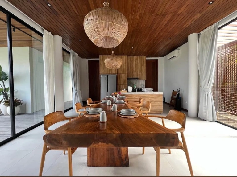 Luxury 3-Bedroom Villa in Pererenan - Tumbak Bayuh, 3-bed villa for rent in Pererenan – photo 9 of 12