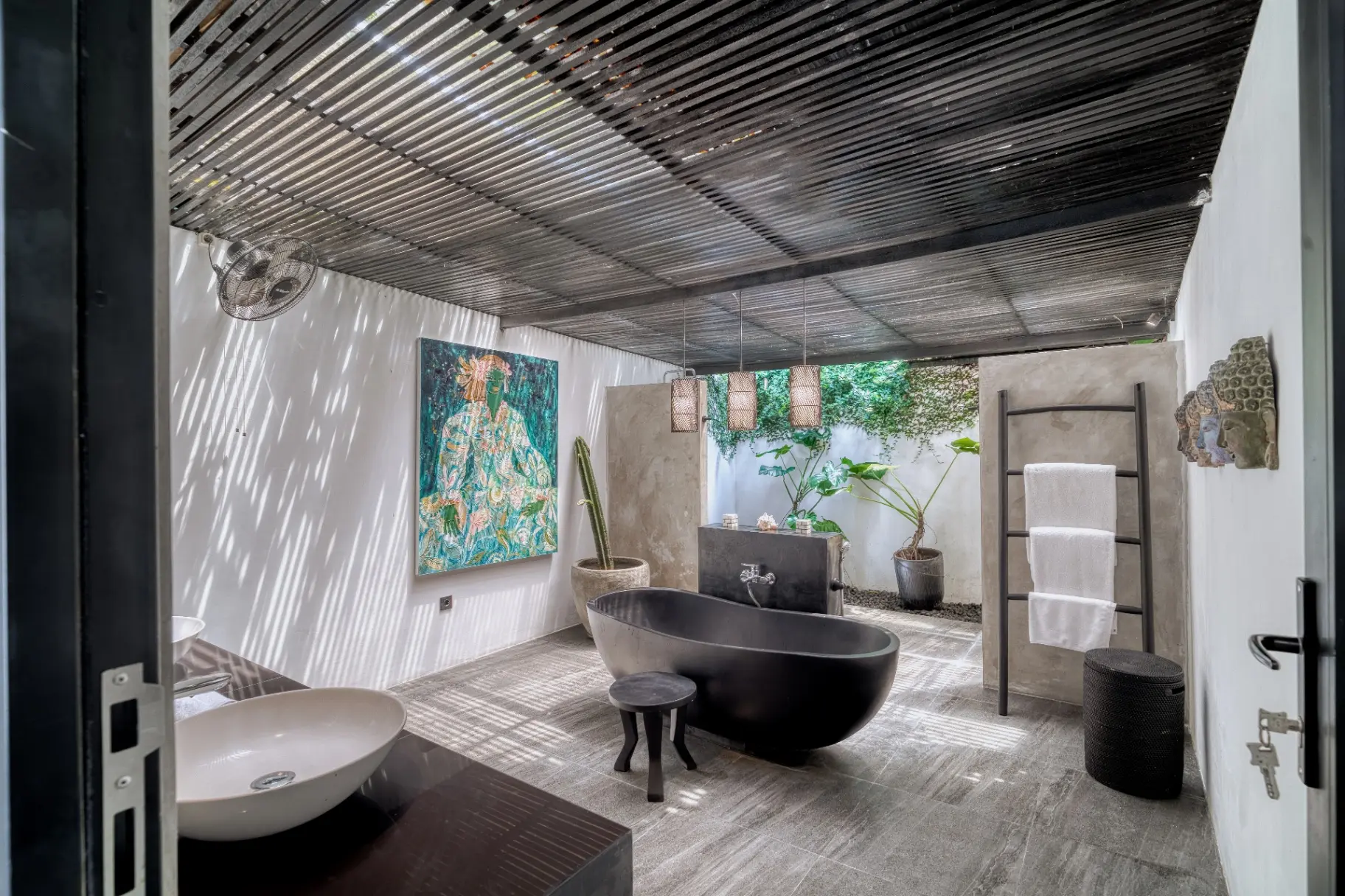 Villa Moonwake– Modern 4 Bedroom Luxury Villa in the Heart of Berawa, 4-bed villa for rent in Canggu – photo 12 of 13