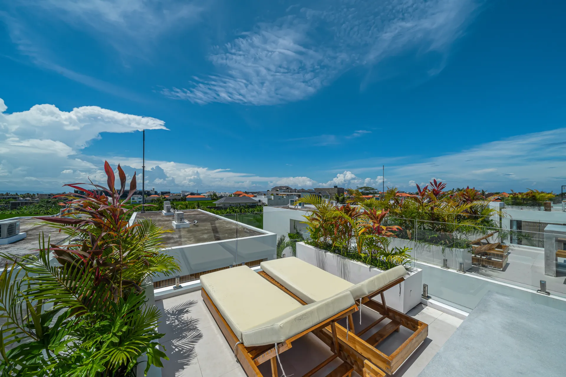 Villa Savani - Brand New Modern Tropical 3-Bedroom Villa in Cemagi, 3-bed villa for rent in Pererenan – photo 13 of 15