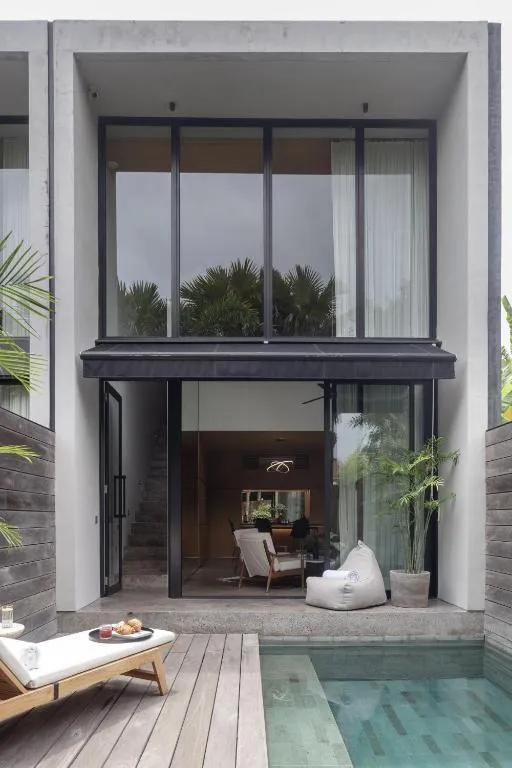 Modern 1BR Villa w/ Private Pool and Garden, 1-bed villa for rent in Canggu – photo 2 of 15