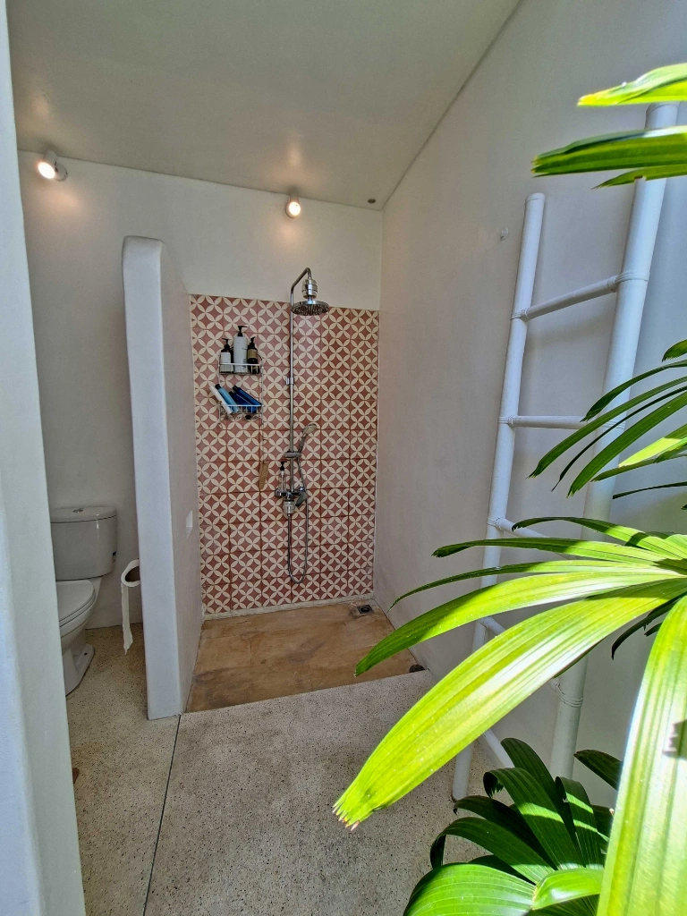 2-Bedroom Villa with Saltwater Pool in Abianbase, 2-bed villa for rent in Canggu – photo 10 of 15