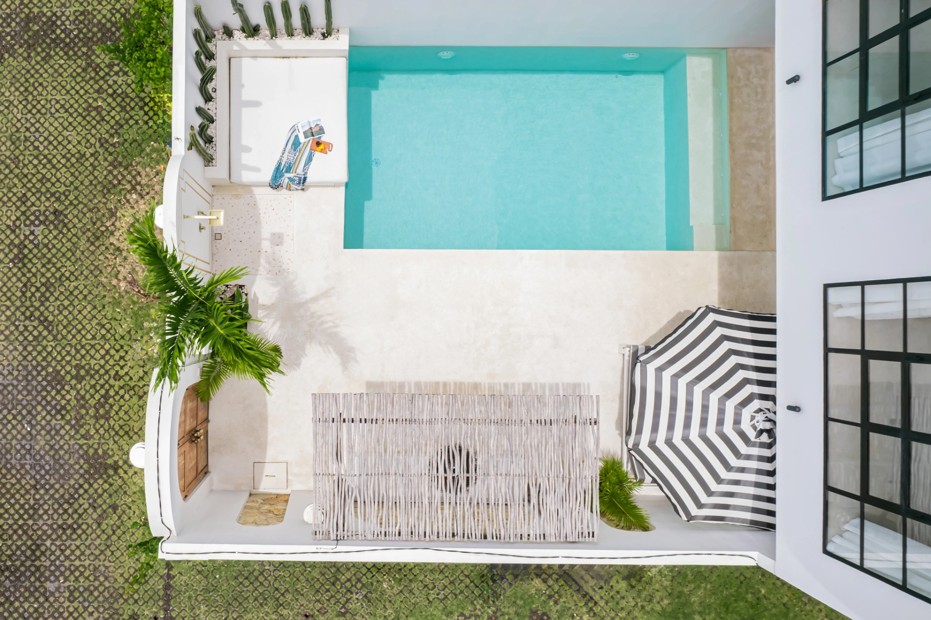 Luxury 2BR Pool Villa • Walk to La Brisa & Echo Beach, 2-bed villa for rent in Canggu – photo 12 of 15
