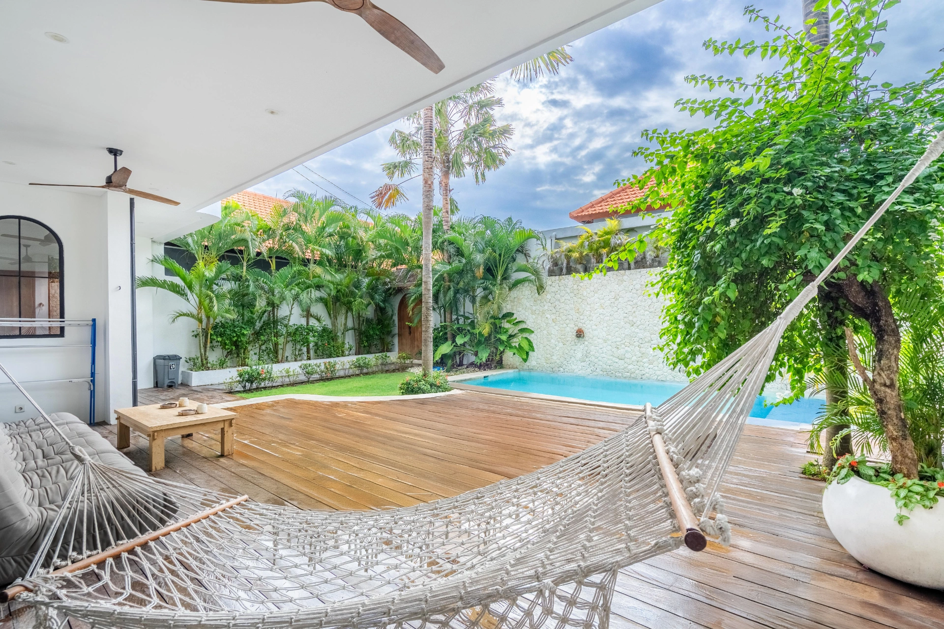 Bianca - Pool Table & BBQ Villa, Canggu, 4-bed villa for rent in Canggu – photo 15 of 15