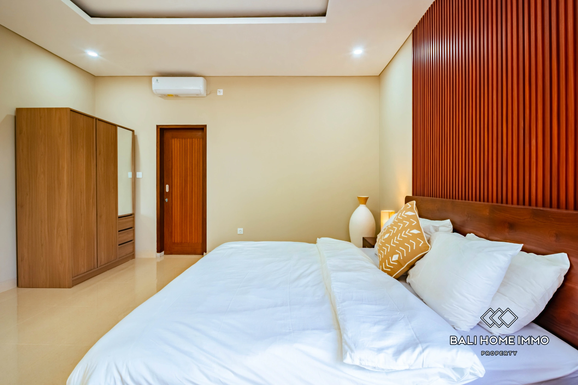 Brand New 1 Bedroom Villa for Sale & Rental in the Heart of Pecatu, 1-bed villa for rent in Uluwatu – photo 8 of 10