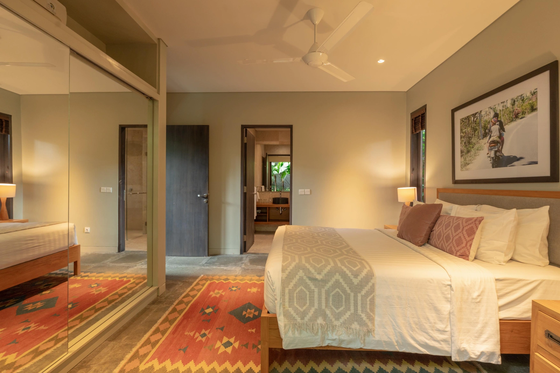 Villa Ixora - Spacious 4BR Villa near Canggu Beach & Restaurants, 4-bed villa for rent in Canggu – photo 14 of 15