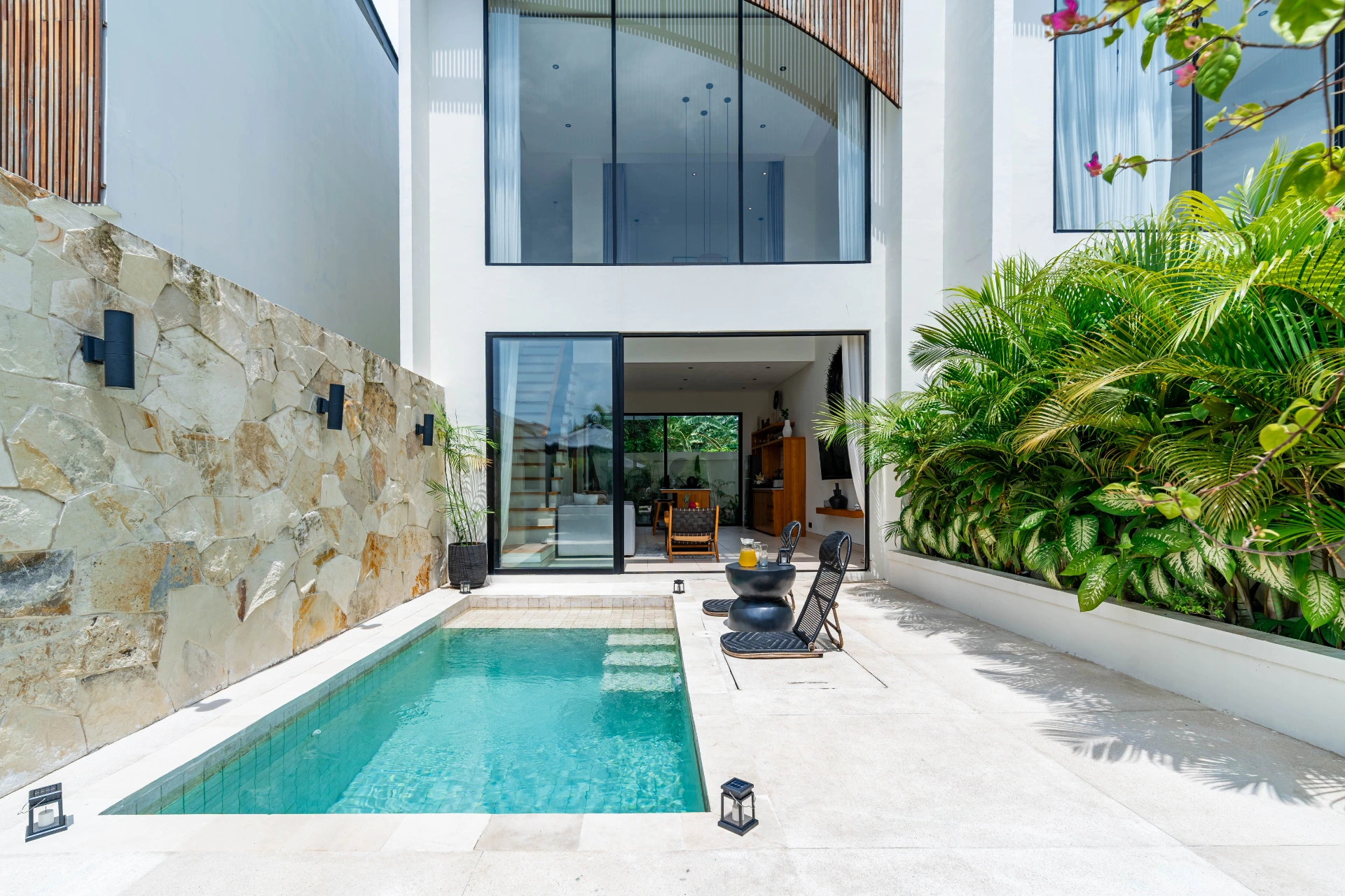 Luxury Black Villa w/ Private Pool • 8 Min to Beach, 1-bed villa for rent in Canggu – photo 15 of 15