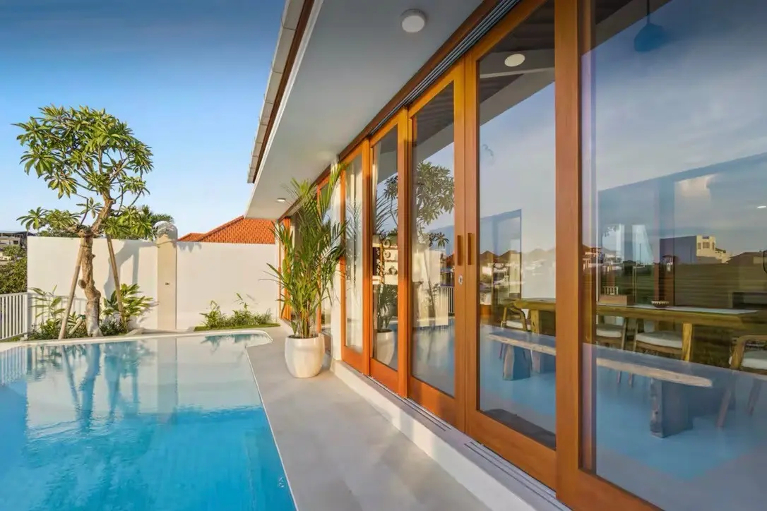 The R Villa Swantika - Rice Field Views, Walk to Obsidian Gym, 2-bed villa for rent in Pererenan – photo 5 of 15