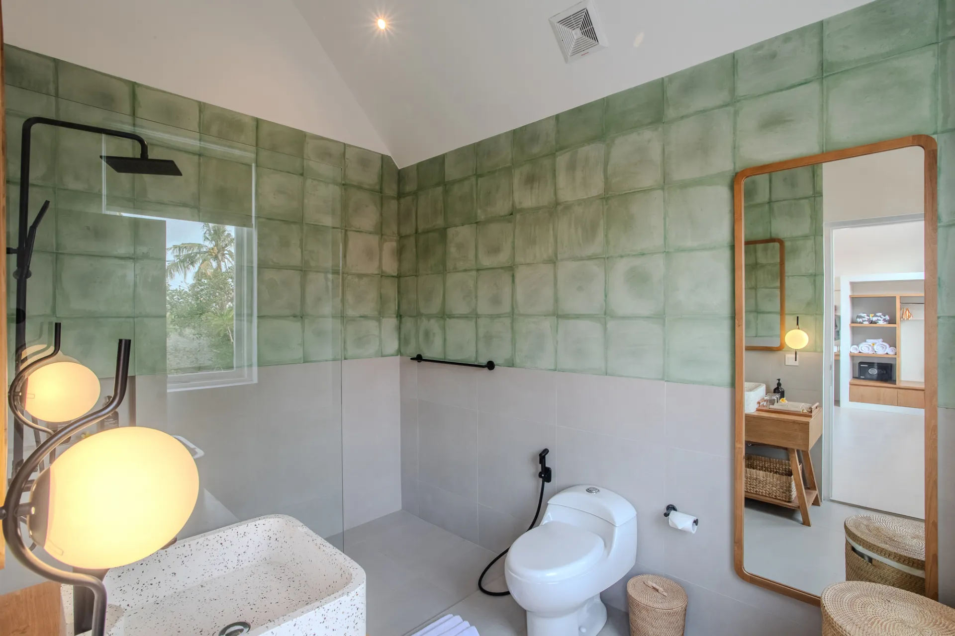 Modern 2 Bedrooms Villa in Cemagi, 2-bed villa for rent in Seseh – photo 13 of 15