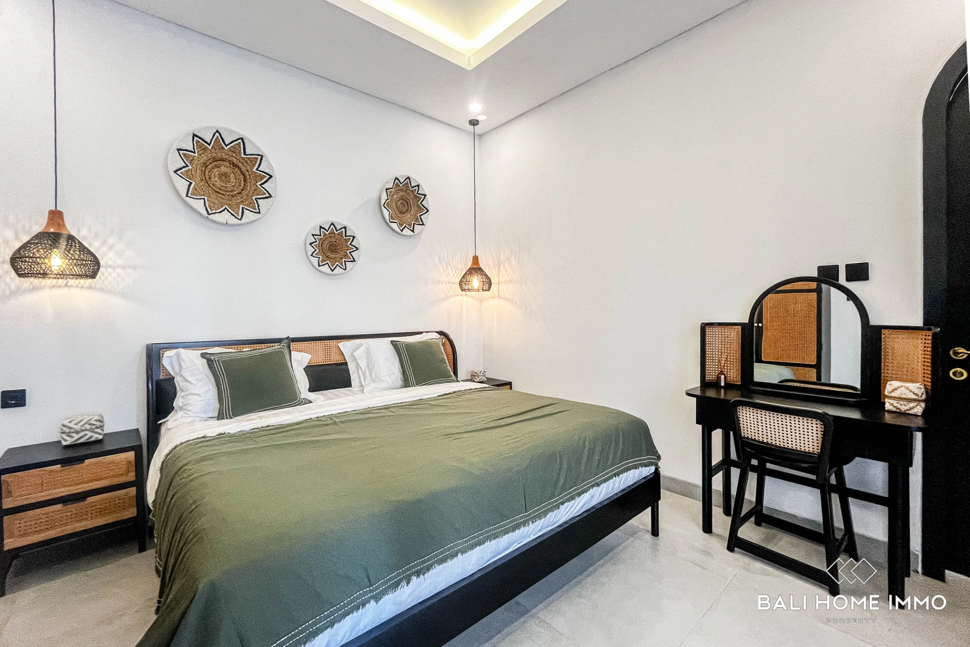 3 Bedrooms Villa for Sale and Rent in Jimbaran, 3-bed villa for rent in Uluwatu – photo 10 of 14