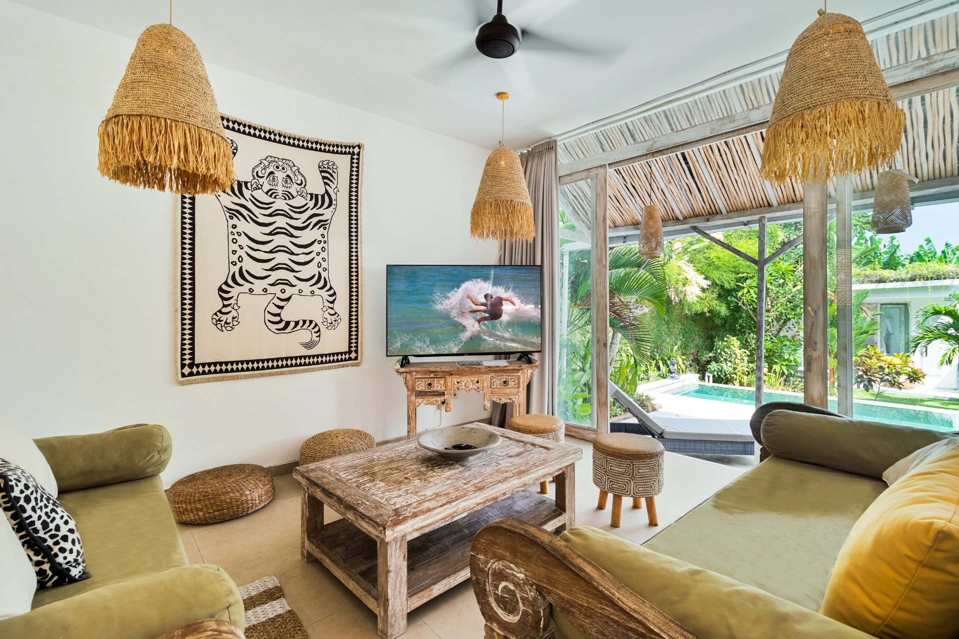 Villa Ghee - 4br Tropical Family Villa In Umalas, 4-bed villa for rent in Canggu – photo 10 of 15