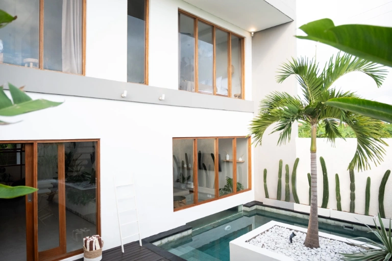 Modern Tropical 2 Bedroom Villa in Prime Berawa, 2-bed villa for rent in Canggu – photo 4 of 15
