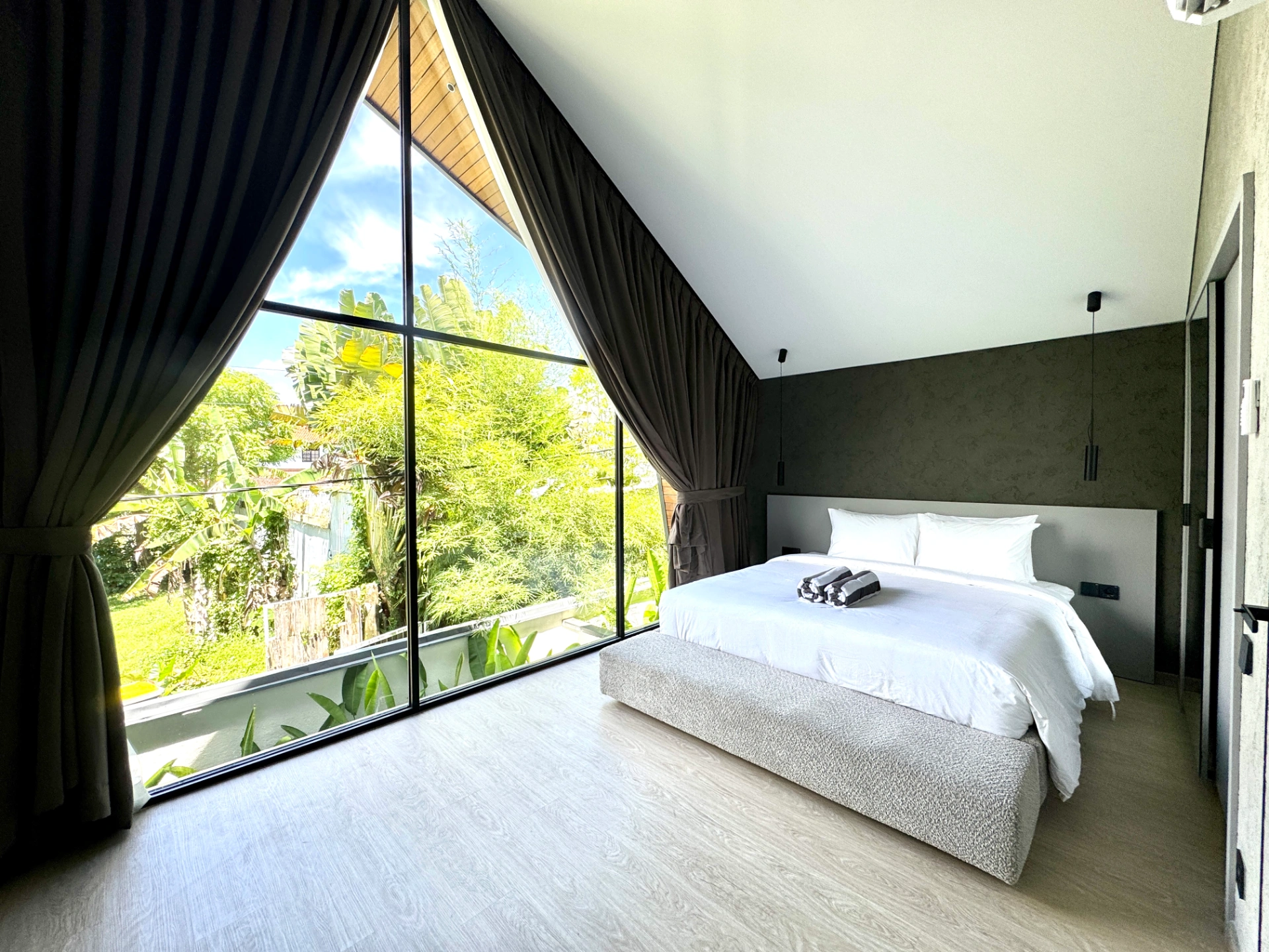 Loft Boutique - Contemporary 2-Bedroom Villa in Umalas, 2-bed villa for rent in Canggu – photo 9 of 14