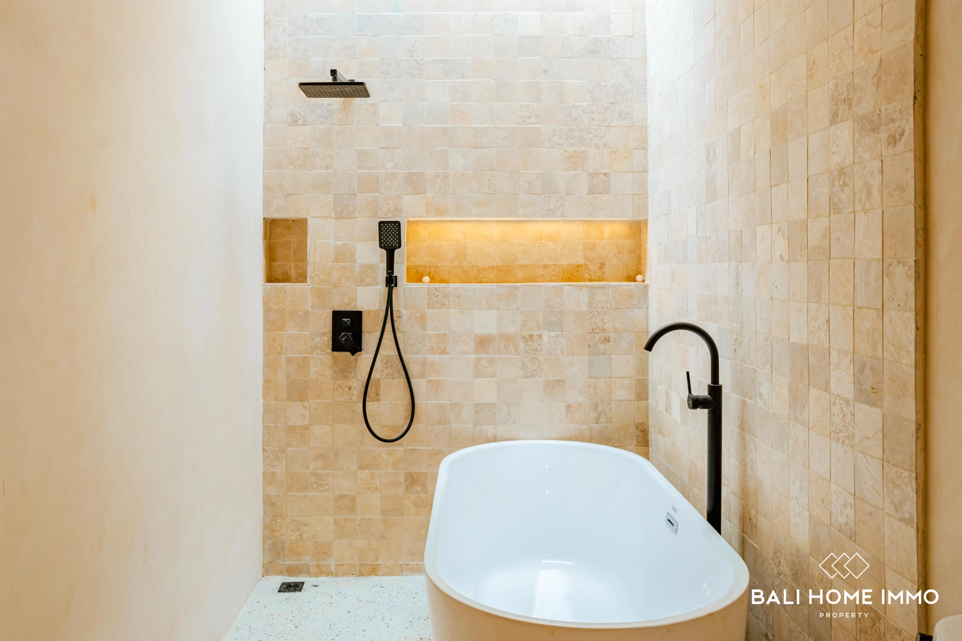 Brand New 2 Bedrooms Villa for Monthly and Yearly Rent Bali - Ungasan, 2-bed villa for rent in Uluwatu – photo 11 of 14
