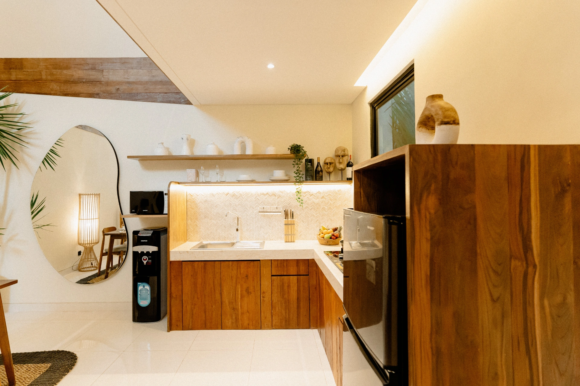 2BR Modern Tropical Villa for Rent in Seminyak, 2-bed villa for rent in Canggu – photo 12 of 15
