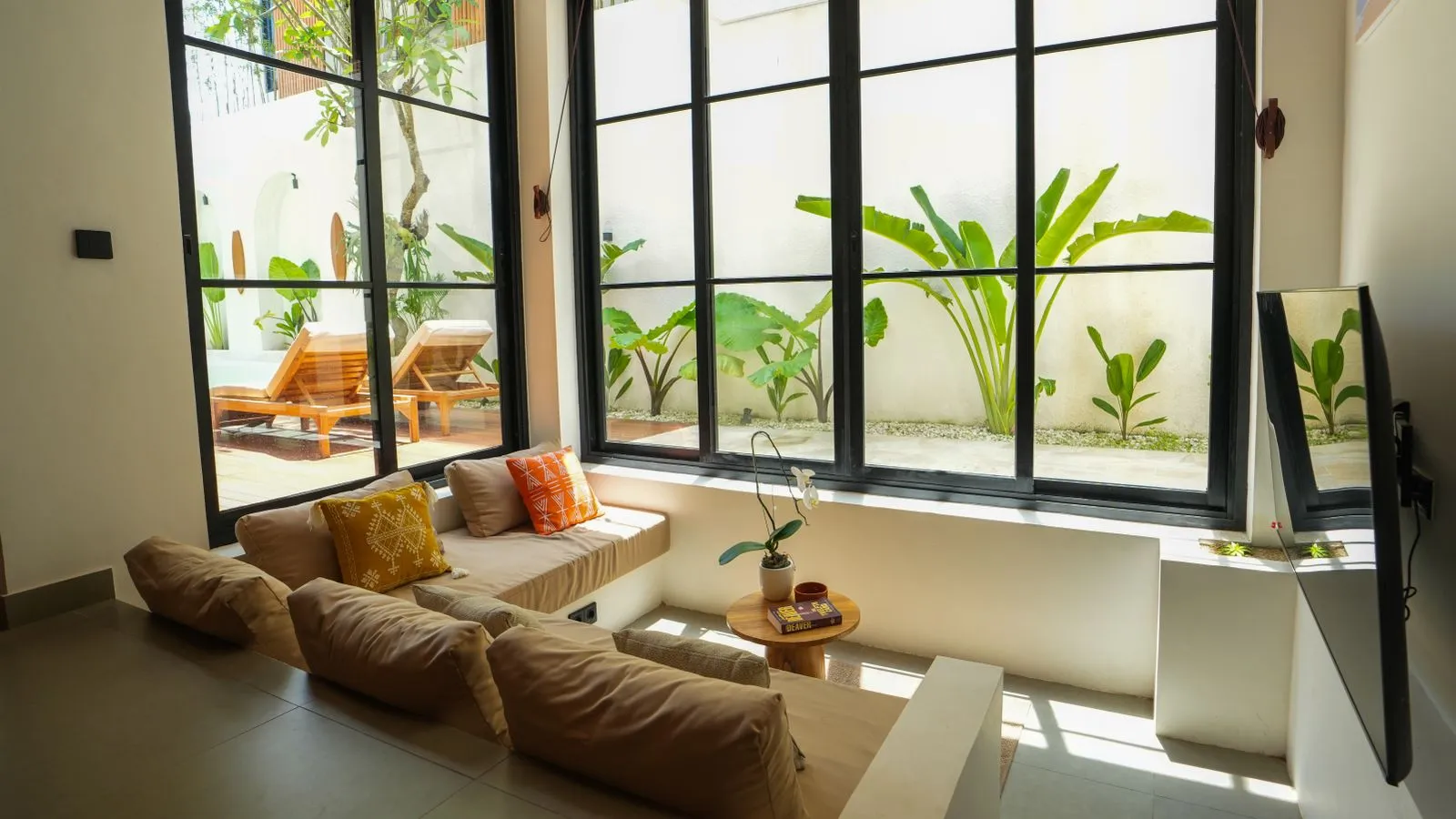 Villa with Sauna and Ice Bath in Padang Padang, 3-bed villa for rent in Uluwatu – photo 4 of 12