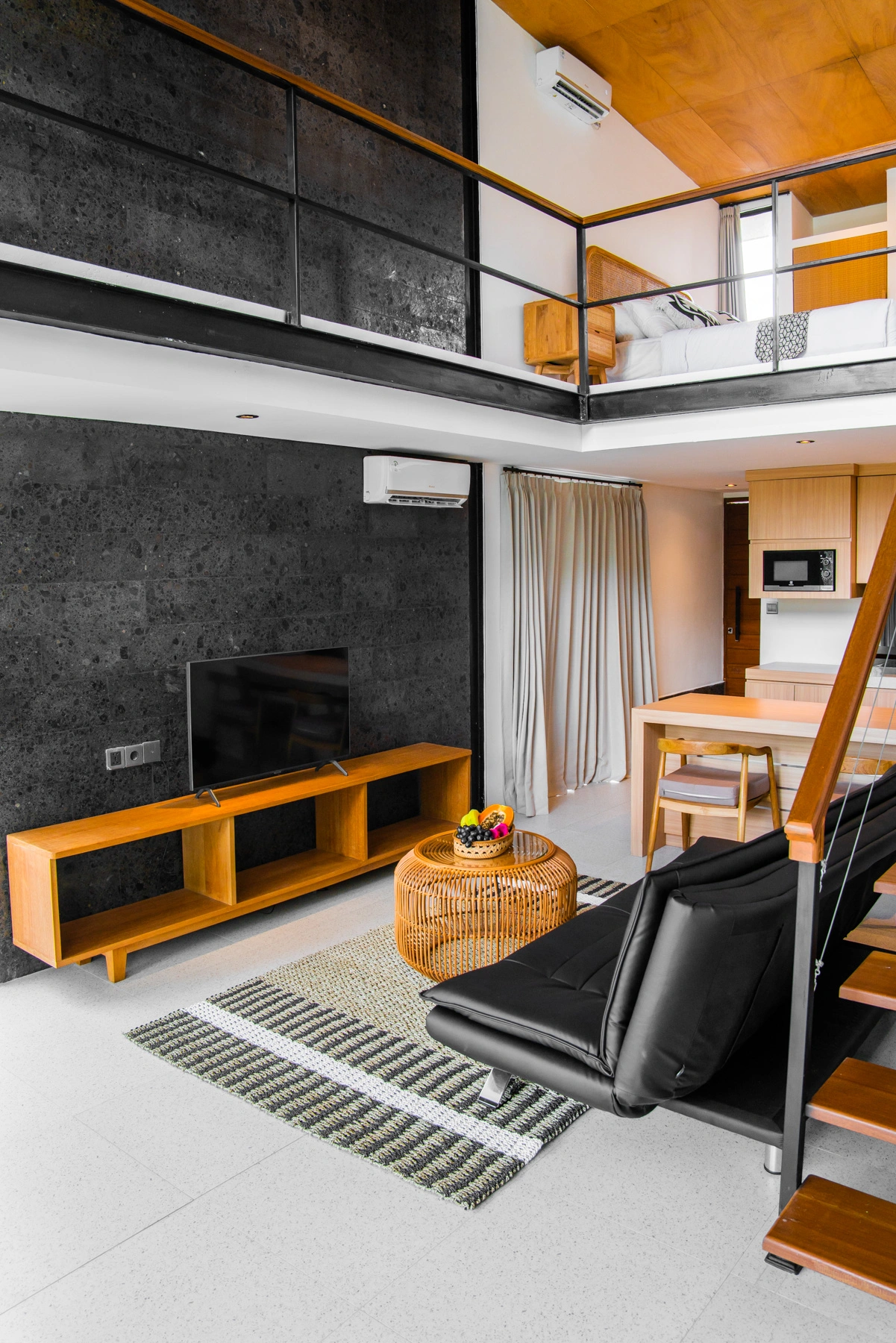Modern loft in the style of minimalism, 1-bed villa for rent in Canggu – photo 9 of 10