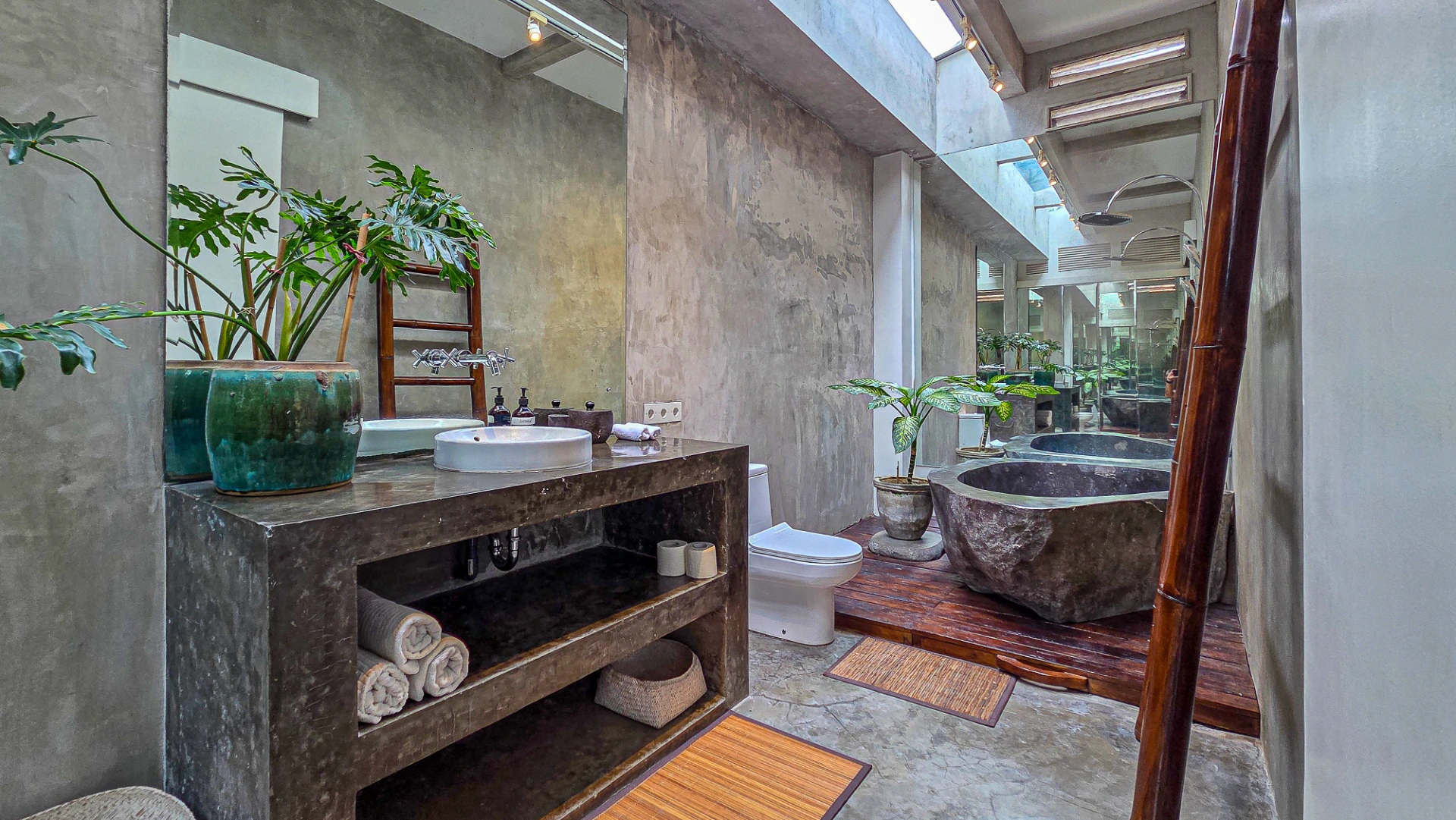 Villa Strand | 3BR Private Villa in Seminyak, 3-bed villa for rent in Seminyak – photo 7 of 11