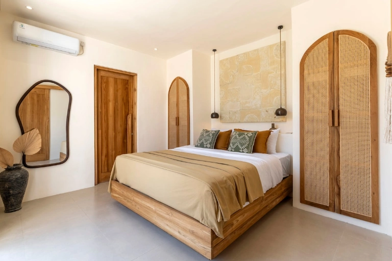 Brand New 1BR Villa + Guest Room with Sunset Rooftop, 2-bed villa for rent in Uluwatu – photo 11 of 15