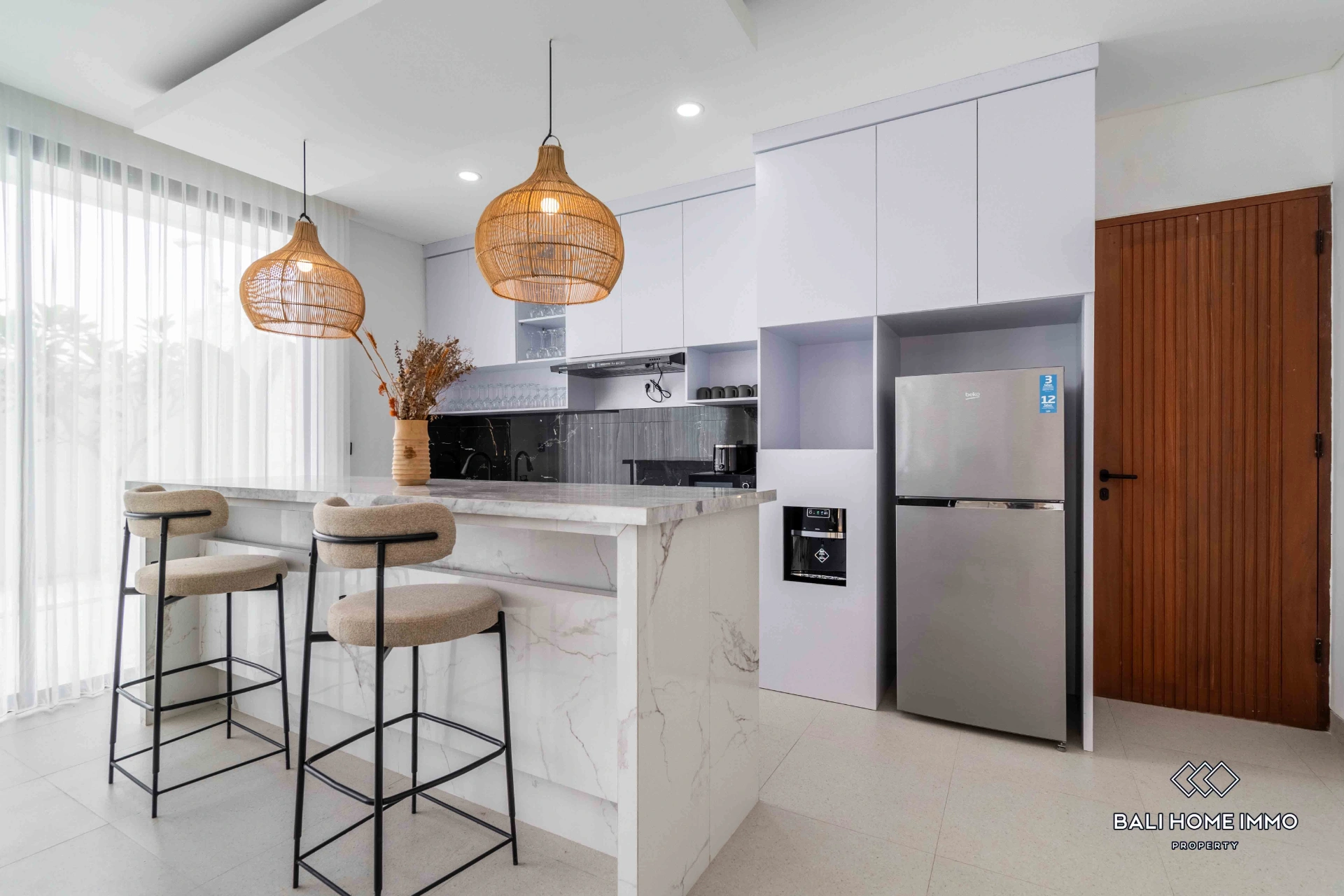 Stunning with Ocean View 3 Bedrooms Villa for Monthly Rental in Ungasan, 3-bed villa for rent in Uluwatu – photo 7 of 15