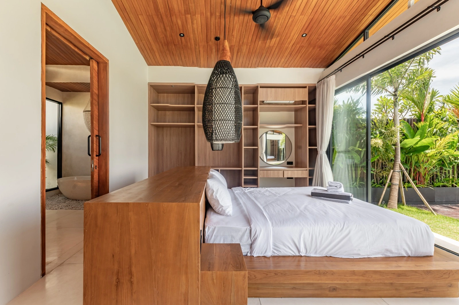 Brand New 3bdr Villa with Rice Field View in Canggu | Luxury Stay, 3-bed villa for rent in Canggu – photo 6 of 14
